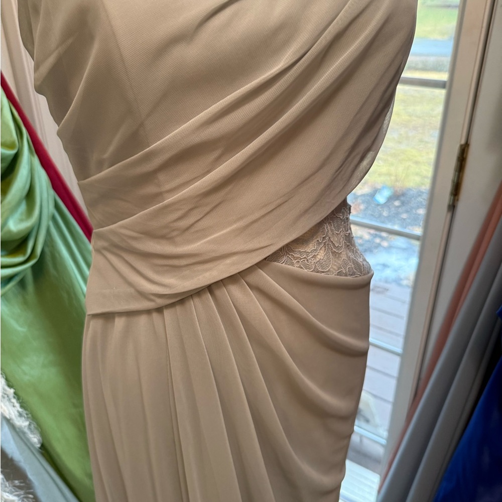 David's Bridal Light Gray Prom Dress/bridesmaid/evening /special occasions - Picture 3 of 12
